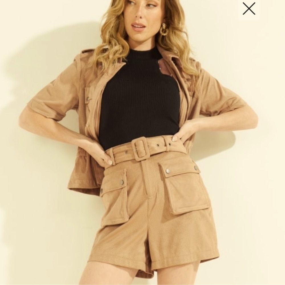 Guess Faux Suede High Rise Cargo Pocket Shorts Size Small Belted Brown Tan NWT